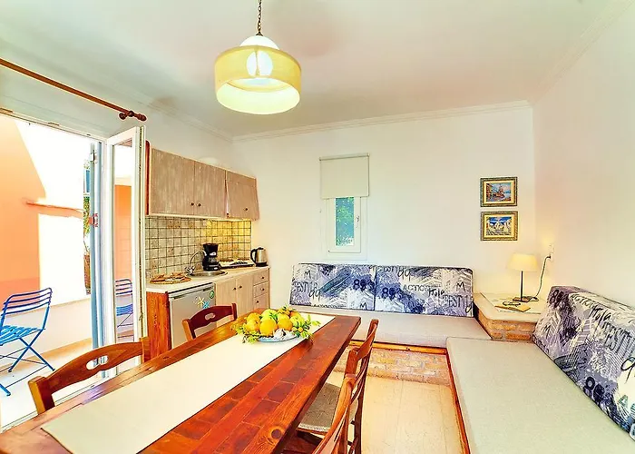 Alkyon & Lejlighedshotel Ligia