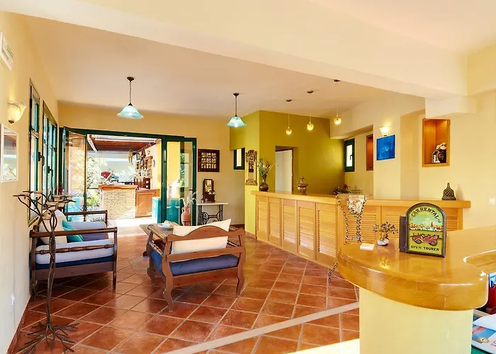 Lejlighedshotel Alkyon & Ligia