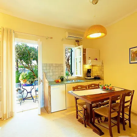 Alkyon & Apartmanhotel Lijá